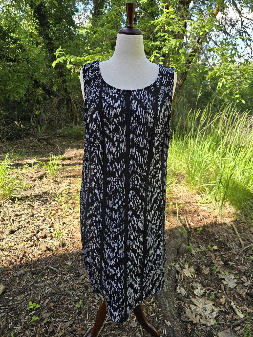 Roz & Ali Black White Abstract Print Sleeveless Shift Dress Size 18